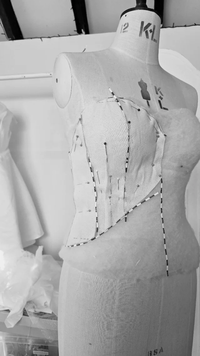 🎶 I'm only getting started.....on my next bespoke commission. 

It almost always starts with padding a stand to your measurements, with a bit of @sam_fender playing in the background 💫👌

#bespokebridal #bridaldesigner #draping #patterncutting #bespokeweddingdress #luxurybridal
#dreamdress #2025bride #britishbridal #customweddingdress #couture #fionaelizabethcouture